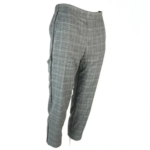 💕Old navy Capri pants plaid - Picture 4 of 12